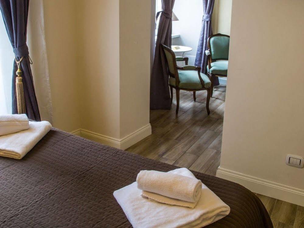 Cavour Forum Suites Рим Экстерьер фото